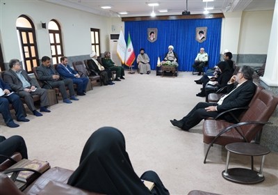 انتقاد امام جمعه بوشهر از بروکراسی‌های فرسایشی اداری