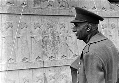 پهلوی و مسئله ادبیات: تأملی در خودفراموشیِ تاریخیِ دانشجویان ادبیات