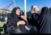 تجمع سوگواران رهبر شهید انقلاب در خرم آباد