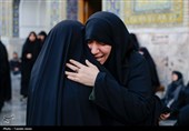 سوگ و حزن اعلام شهادت رهبر معظم انقلاب در حرم مطهر رضوی