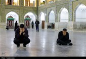 سوگ و حزن اعلام شهادت رهبر معظم انقلاب در حرم مطهر رضوی