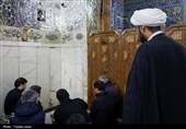 سوگ و حزن اعلام شهادت رهبر معظم انقلاب در حرم مطهر رضوی