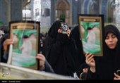 تجمع سوگواران رهبر شهید انقلاب در حرم مطهر رضوی