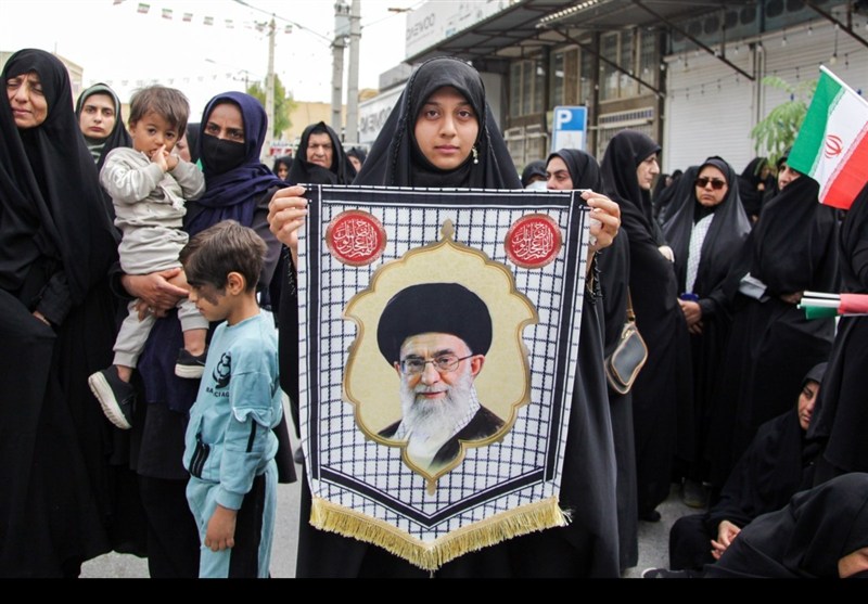 خروش مردم استان مرکزی در پی شهادت امام خامنه‌ای