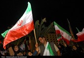 تجمع مردم داغدار تهران در میدان ولیعصر
