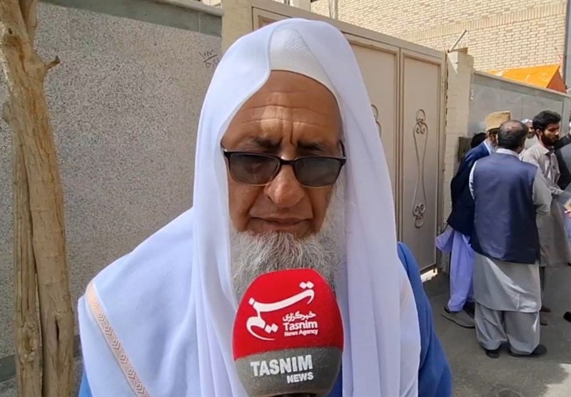 مولوی ریگیان‌پور: امام خامنه‌ای رهبری فرزانه و مدبر بود