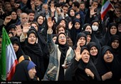 Митинг скорбящих по погибшему Верховному лидеру Ирана в Ширазе