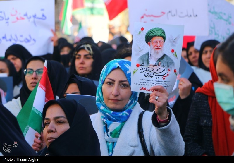 محکم پای آرمان‌های انقلاب اسلامی و رهبر شهیدمان ایستاده‌ایم