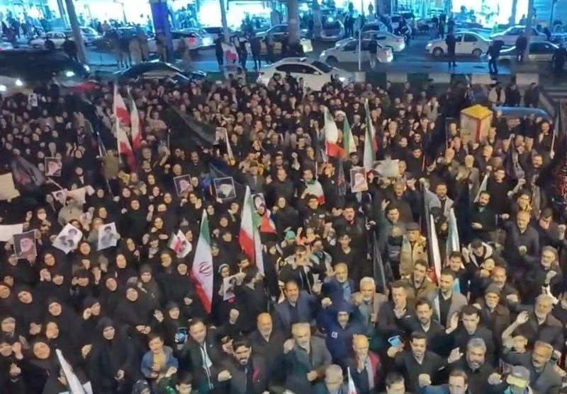 عزای رهبر انقلاب در شهریار؛ حماسه‌ حیدر حیدر در سوگ شهادت+فیلم