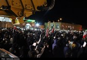 🖼 #گزارش_تصویری | حماسه آفرینی مردم مقتدر قزوین برای سومین شب متوالی در خیابان‌های شهر ‌ 📱رسانه با