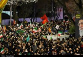 اجتماع شبانه مردم در سوگ رهبر شهید - تبریز