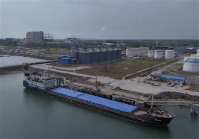 تأمین مواد اولیه واحدهای تولیدی اولویت نخست منطقه آزاد است