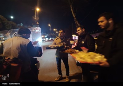 خیمه‌ای که در آن «مرد میدان» روایت می‌شود/ پای کار انقلاب در کف میدان