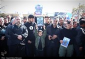 تشییع باشکوه سرباز شهید پدفند هوایی عباس مبینی در اراک