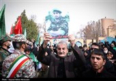تشییع باشکوه سرباز شهید پدفند هوایی عباس مبینی در اراک