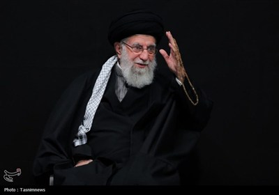 رهبر معظم انقلاب اسوه استقامت، ایثار و امید بودند