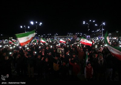 اجتماع شبانه سوگواران رهبر شهید انقلاب درهمدان