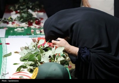 وداع باشکوه مردم کاشان با شهدای اقتدار جنگ رمضان