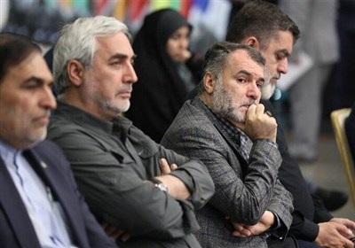 عاشقان را سر شوریده به پیکر عجب است