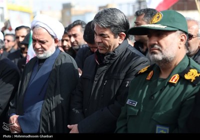 استاندار کرمان: با وحدت و انسجام مسیر دفاع از انقلاب را ادامه می‌دهیم