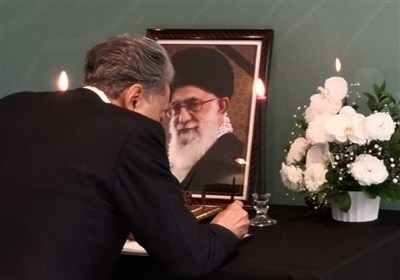 گشایش دفتر یادبود رهبر شهید انقلاب در سفارتخانه‌های ایران