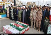 گلستانی‌ها 4 شهید جنگ رمضان را در آغوش کشیدند+تصاویر