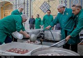 موکب امام رضا(ع)در پیاده‌راه آیت الله طبسی و موکب کفشداران حرم 