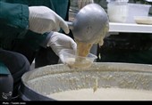موکب امام رضا(ع)در پیاده‌راه آیت الله طبسی و موکب کفشداران حرم 