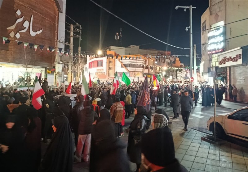 همصدایی مردم کرج در سوگ رهبر شهید و محکومیت حملات تروریستی