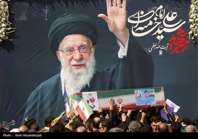 تشییع پیکر 13 شهید حملات آمریکایی صهیونی در قم