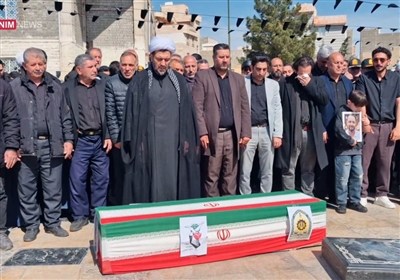 تشییع پیکر شهید مدافع وطن صفر سالمه صومعه در اسلامشهر