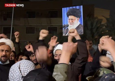 وفاء لسيد الشهادة والولاية الامام الخامنئي الشهيد؛  شباب العراق يجددون رفضهم للوجود الامريكي في العراق