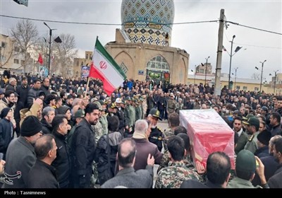 تشییع باشکوه شهید خادم‌الرضا «داود معروفخانی» در ابهر