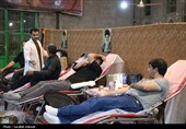 اهدای خون مردم ده‌زیار به مجروحان حملات آمریکایی صهیونی