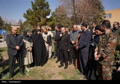 سنت غرس نهال الگویی برای حفظ طبیعت