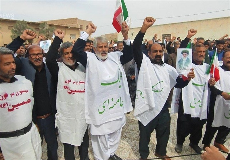 حضور کفن‌پوش مردم سیستان در نخستین نماز جمعه پس از شهادت امام امت