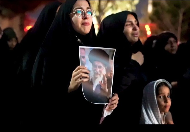 مردم زاهدان؛ با جانمان از کشور دفاع می‌کنیم