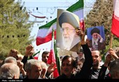 حضور پرشور مردم کرمان در راهپیمایی پس از اقامه نماز جمعه