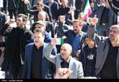 حضور پرشور مردم کرمان در راهپیمایی پس از اقامه نماز جمعه