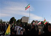 حضور پرشور مردم کرمان در راهپیمایی پس از اقامه نماز جمعه