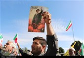 حضور پرشور مردم کرمان در راهپیمایی پس از اقامه نماز جمعه