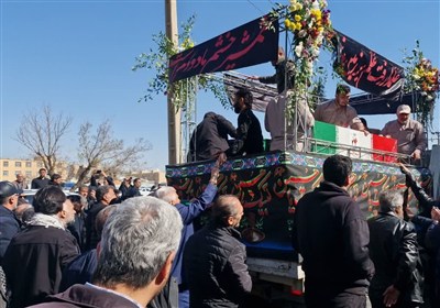 تشییع پیکر 2 شهید مدافع وطن در اسلامشهر+ فیلم