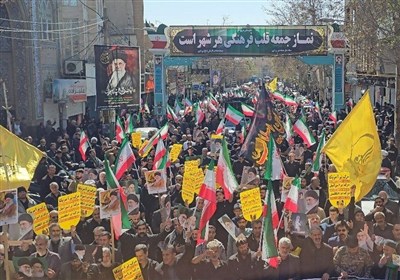 راهپیمایی با شکوه مردم ورامین پس از برپایی نماز جمعه +تصاویر