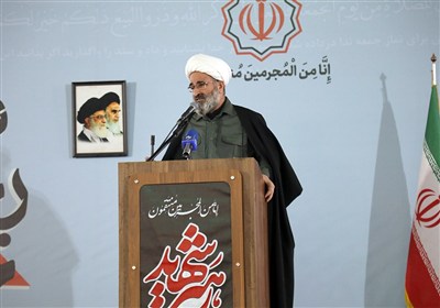 همراهی یکپارچه با رهبر منتخب، خنثی‌کننده دسیسه دشمنان است