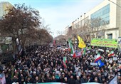 خروش مردم تبریز پس از نماز جمعه در محکومیت جنایات آمریکایی‌صهیونیستی