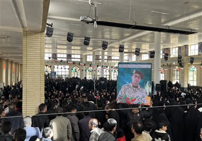 تشییع و تدفین پیکر مطهر 2 شهید در شهر بن