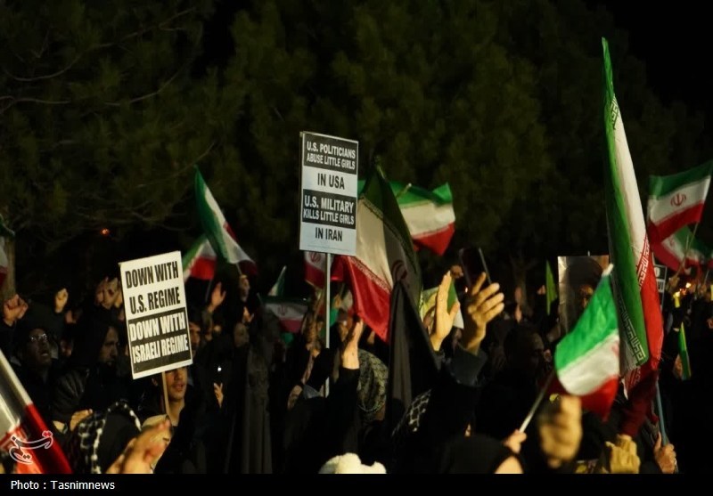 اجتماع مردم سراوان در خون‌خواهی امام خامنه‌ای