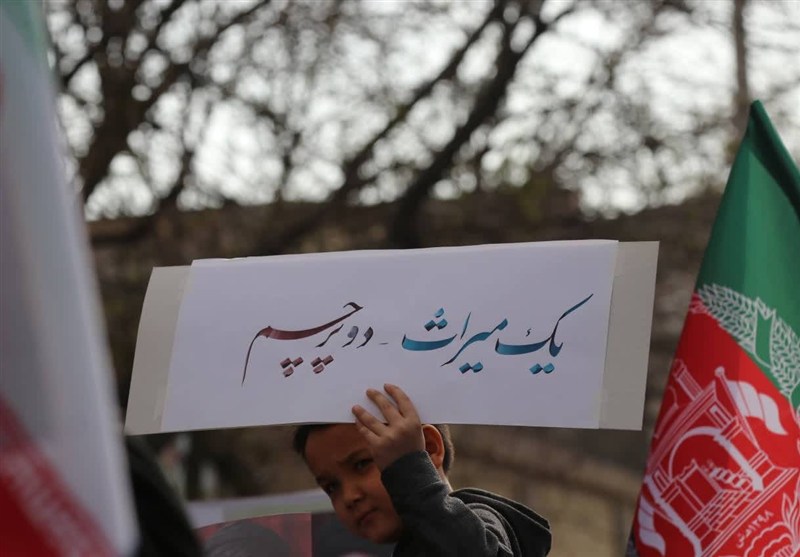 کشور افغانستان , جمهوری اسلامی ایران , مهاجرین افغانستانی , رهبر انقلاب , 