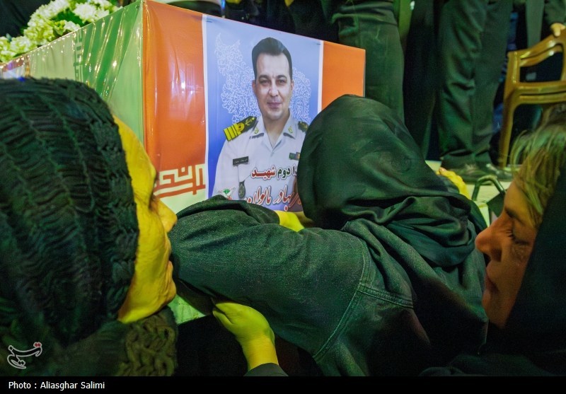 تشییع پیکر پاک دو شهید جنگ رمضان در بجنورد برگزار شد