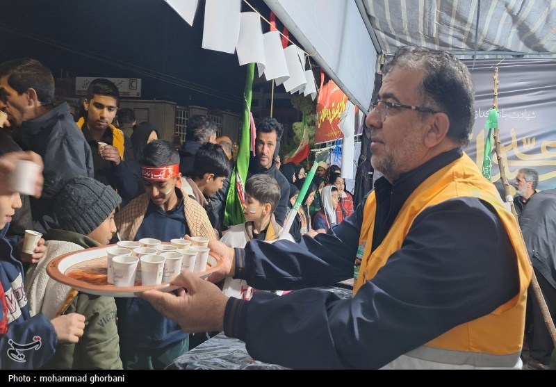 گزارش تسنیم از فعالیت موکب‌های مردمی شهرستان ایرانشهر